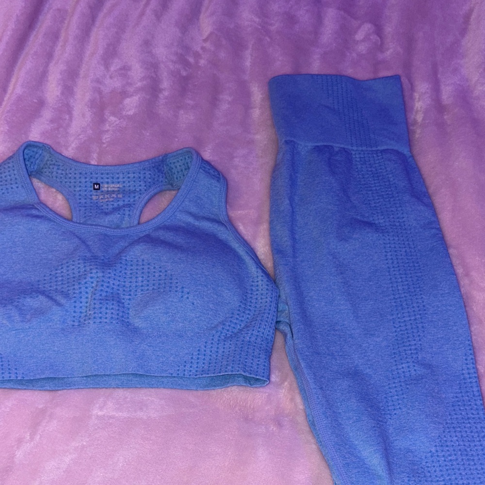 Blue Sports Bra and Leggings Set